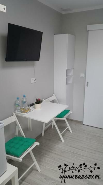 Hotel Pod Brzozami - Pokoj 2-Osobowy Z Udogodnieniami Dla Niepelnosprawnych Ustronie Morskie Exterior foto